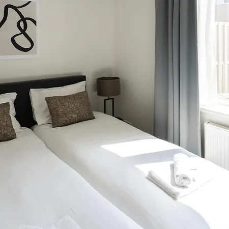 Vakantiehuis 3 House With Garden And Fast Wifi Eindhoven