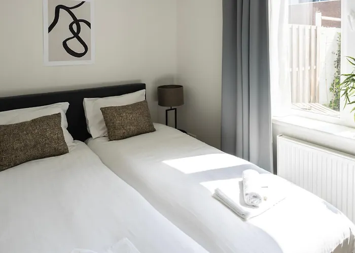 Vakantiehuis 3 House With Garden And Fast Wifi Eindhoven