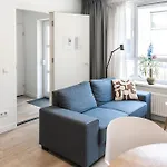 Family In Garden & Kitchen Eindhoven