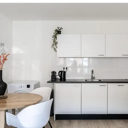 3 House With Garden And Fast Wifi